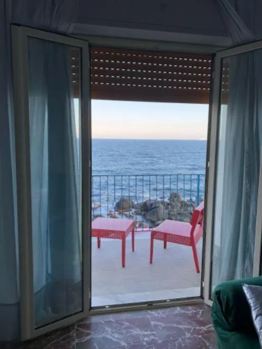 Apartment Appartamento Fronte Mare Aci Trezza Aci Castello